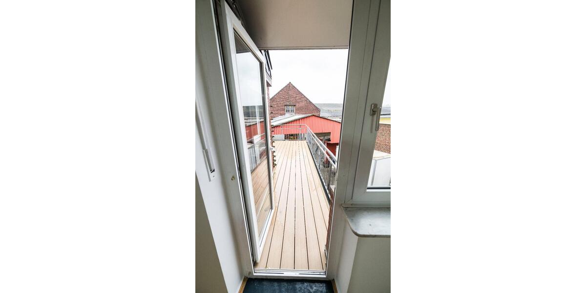 Großzügige 2-Zimmer-Maisonette (77 m²) mit Dachterrasse frisch zimmer