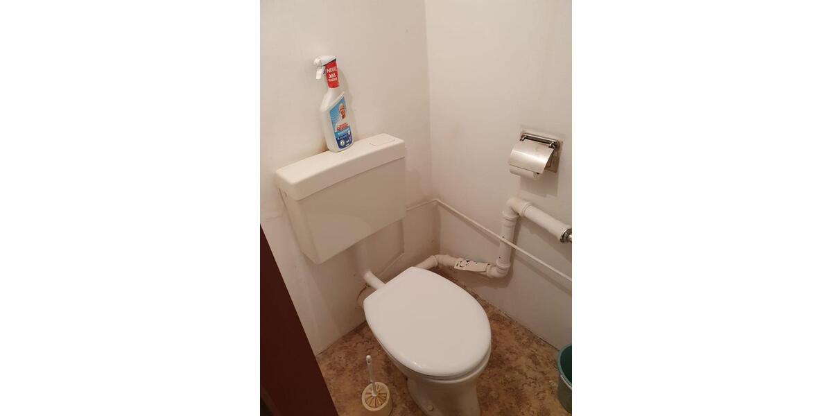 KERPEN LADENLOKAL oder LAGER 55 qm mit HEIZUNG BACHSTR.163 zimmer