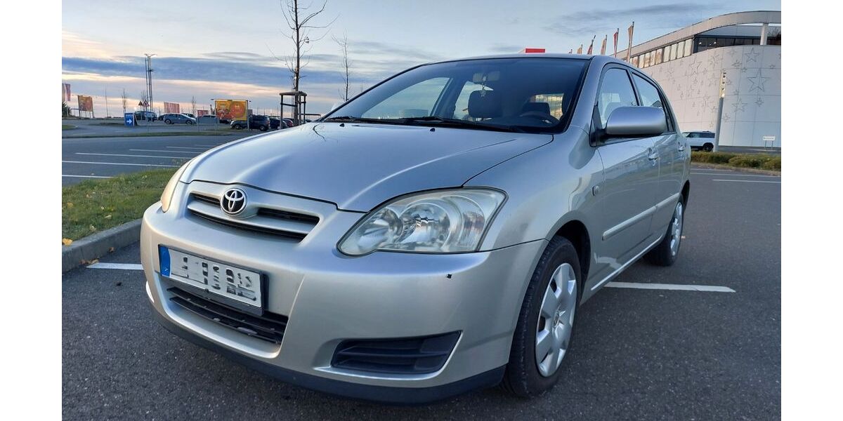 Toyota Corolla 268.000 km 2.600 € Pulheim 50259