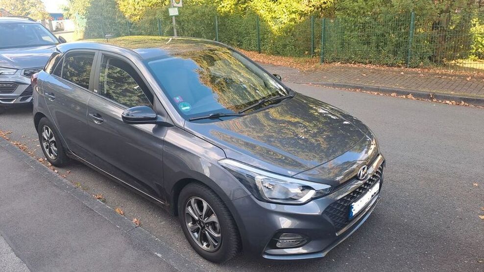 i20