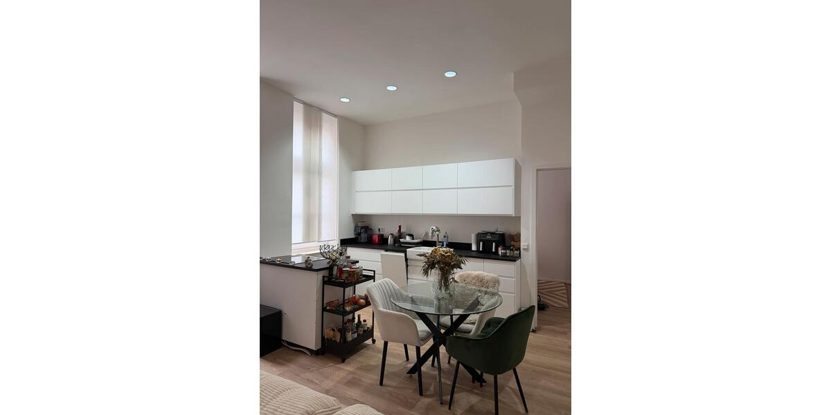 Altbauwohnung am Rande der Kölner Südstadt zur Zwischenmiete 2 zimmer