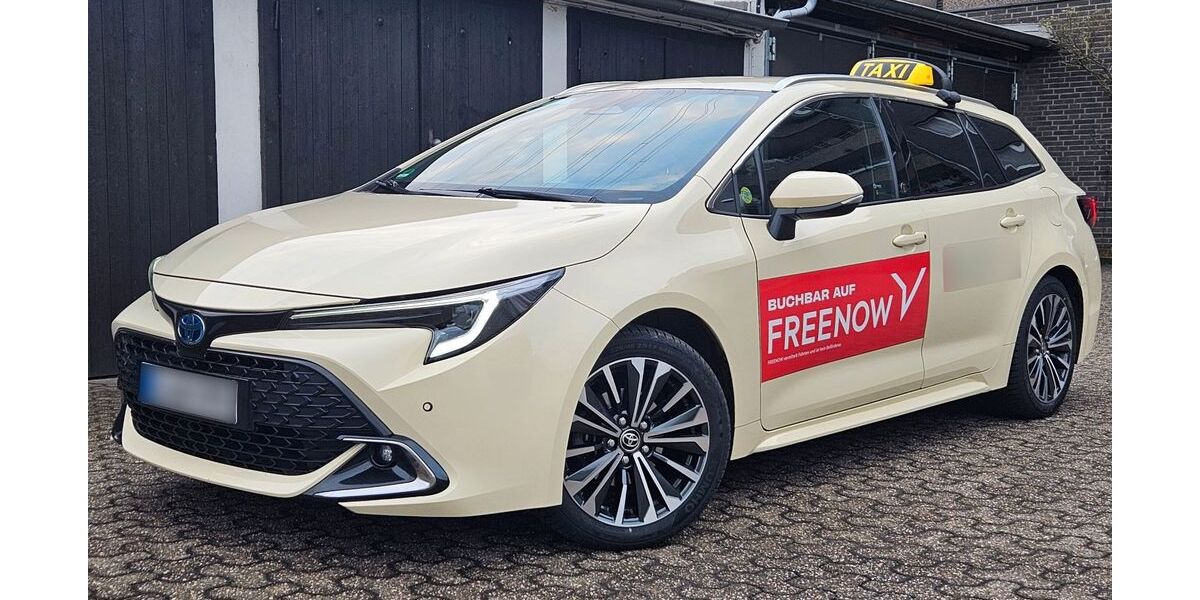 Toyota Corolla 81.000 km 29.800 &euro; Düsseldorf 40229