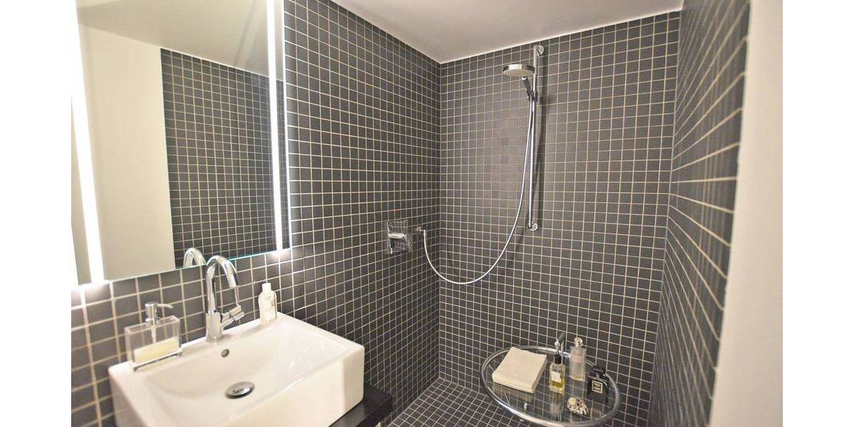 Etagenwohnung Düsseldorf Oberkassel - 4 Zimmer, 269 m&sup2;, 1.695.000&euro; | Angebot:26029233
