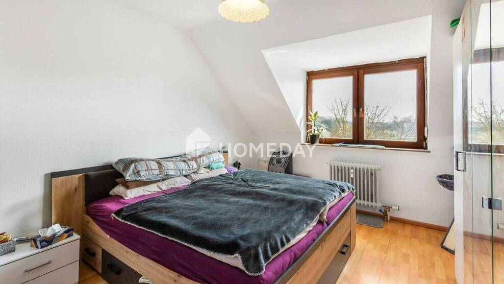 Helle DG-Wohnung mit Süd-Ost-Balkon, Wannenbad und gepflegter Ausstattung 2 zimmer