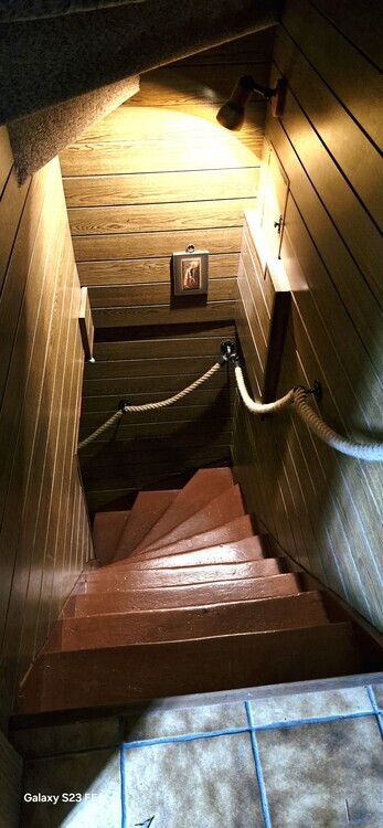 1-Fam. Haus mit Einliegerwohnung und Garagenhof zimmer