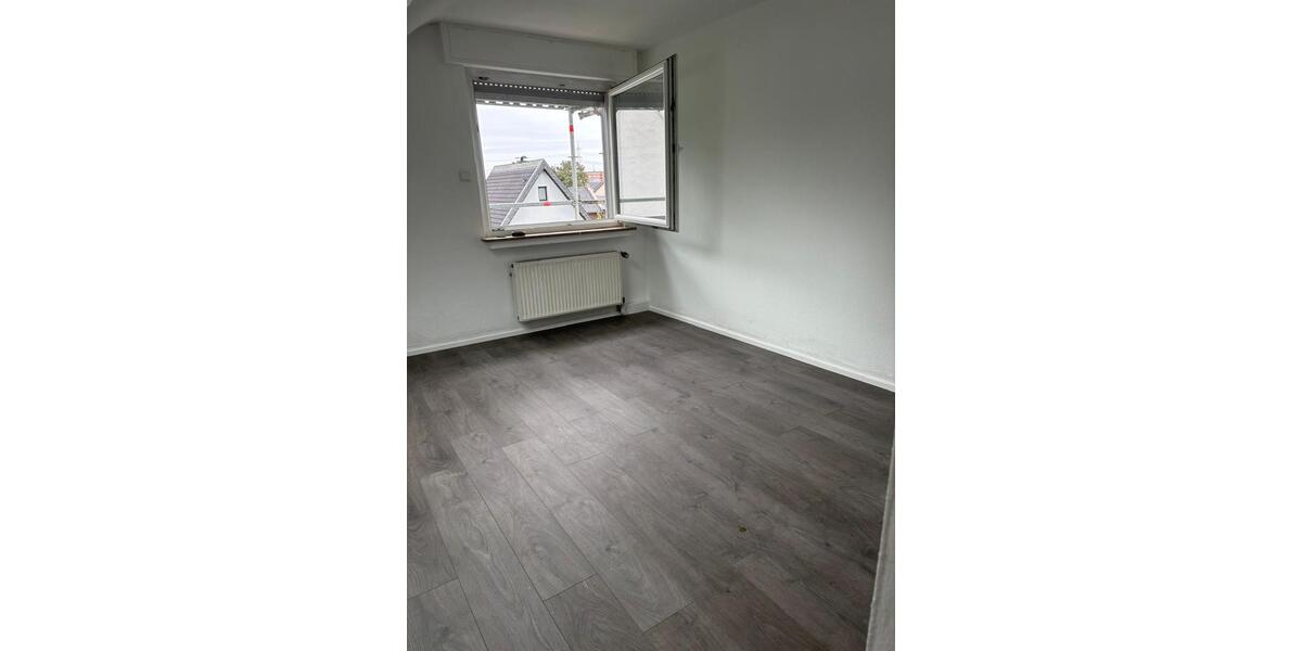 Dachgeschoßwohnung Troisdorf Bergheim - 2 Zimmer, 58 m&sup2;, 1.100&euro; | Angebot:25164063