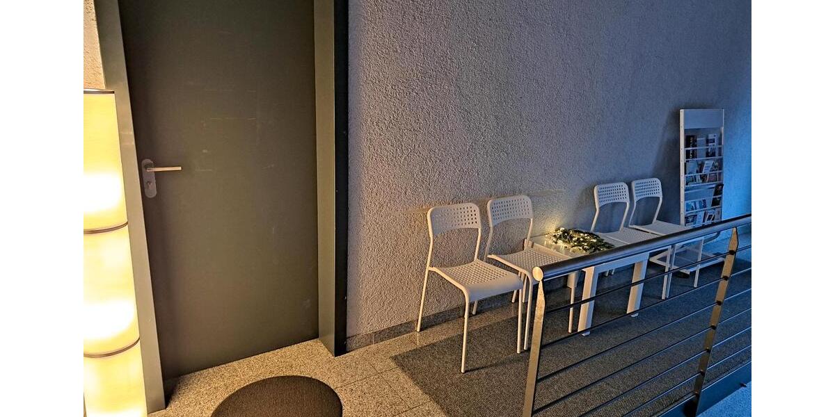 Heller, großzügiger Raum in Wesseling zimmer