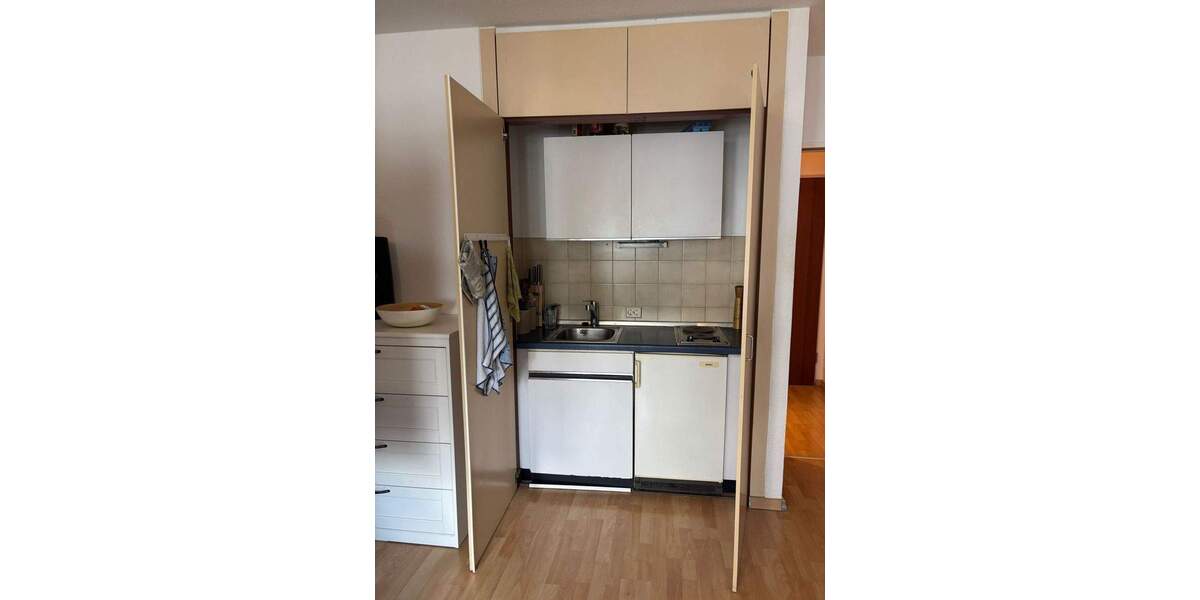 Eigentums - Appartementwohnung mit Tiefgaragenstellplatz in Marienburg - 1 km zum Rhein, 2 km zur A 4, 4 km zum Dom 1 zimmer