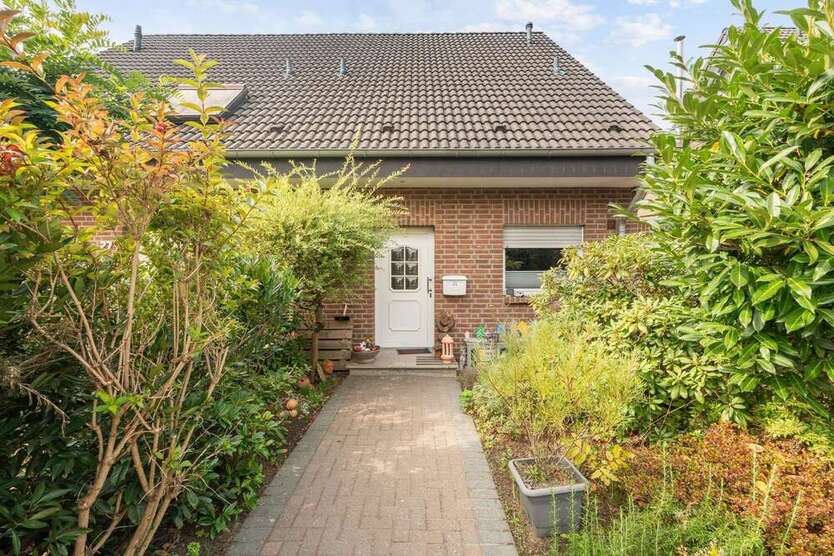 Haus zum Kaufen in Ratingen 680.000 € 142 m² 5 zimmer