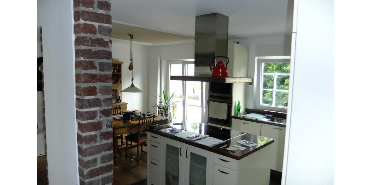 Etagenwohnung Hückeswagen - 7 Zimmer, 154 m&sup2;, 350.000&euro; | Angebot:26955713