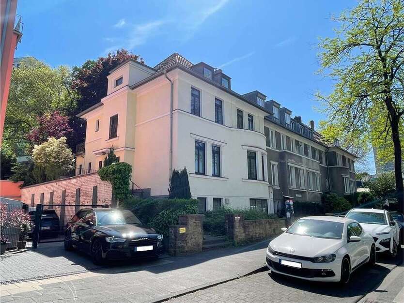 Haus zum Kaufen in Köln 1.475.000 € 324 m²