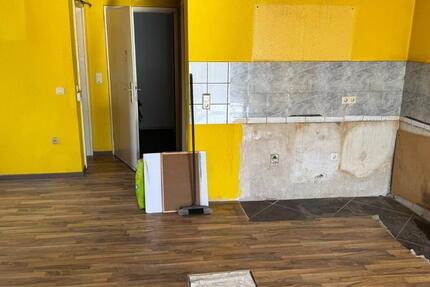 Wohnung Solingen Mitte - 1 Zimmer, 35 m&sup2;, 300&euro; | Angebot:25541383