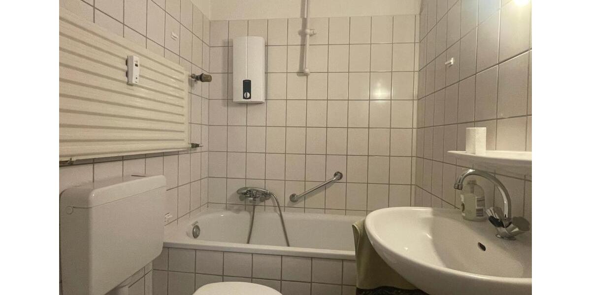 Etagenwohnung Neuss Gnadental - 1 Zimmer, 50 m&sup2;, 545&euro; | Angebot:25377640