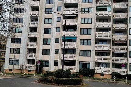 Ruhige und helle 2-Zimmer-Wohnung mit Balkon und Aufzug 2 zimmer