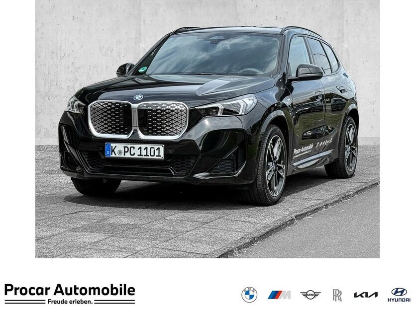 BMW iX1 2.433 km 43.990 € Köln 51063
