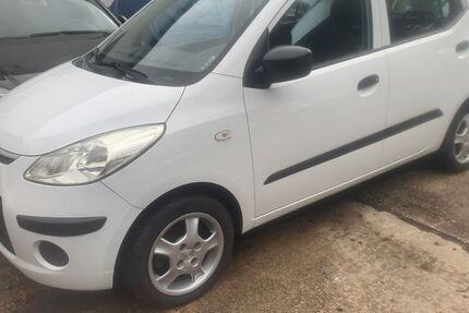 Hyundai i10 32.793 km 4.495 &euro; Köln 51107