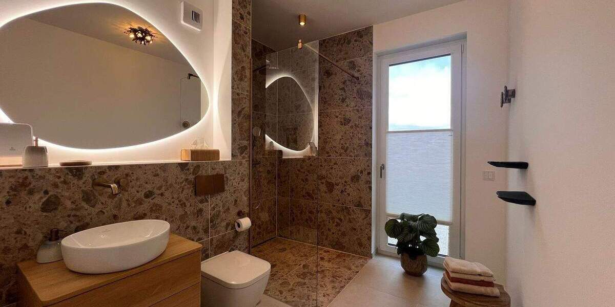 Etagenwohnung Düsseldorf Heerdt - 2 Zimmer, 55 m&sup2;, 1.400&euro; | Angebot:24500320