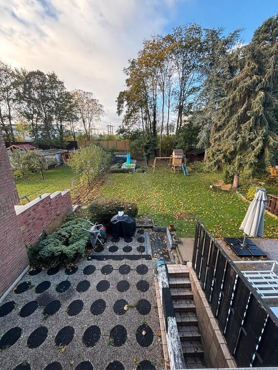 Neu renoviertes Reihenmittelhaus in Pulheim Garten & Garage zimmer