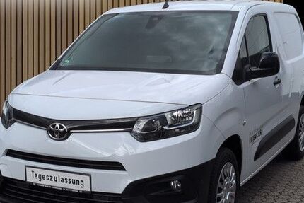 Toyota Proace City (Verso) 2.000 km 24.990 &euro; Leverkusen 51381