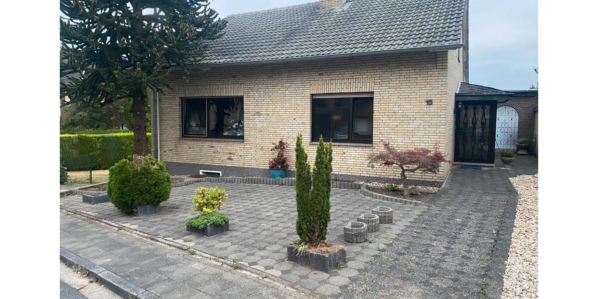 Einfamilienhaus Bergheim Auenheim - 8 Zimmer, 160 m&sup2;, 550.000&euro; | Angebot:26737647