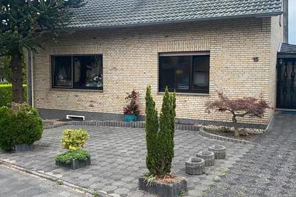 Haus Bergheim Auenheim - 8 Zimmer, 160 m&sup2;, 550.000&euro; | Angebot:26737647