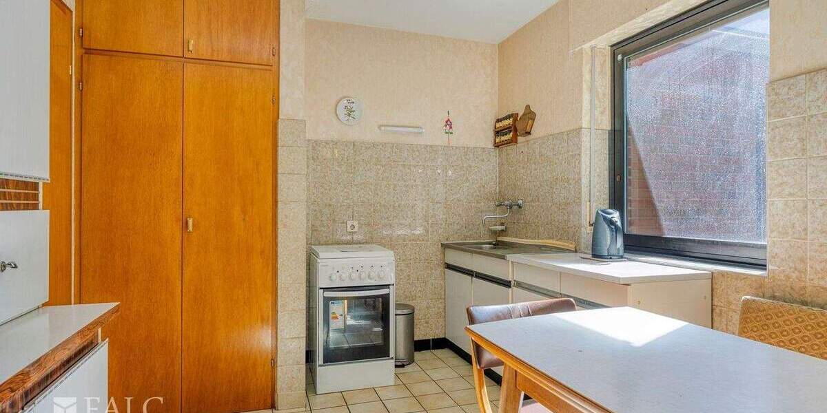 Reihenendhaus Köln Weiden - 5 Zimmer, 124 m&sup2;, 599.000&euro; | Angebot:23047571