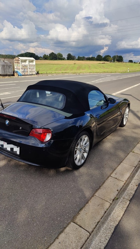 BMW Z4 153.000 km 11.000 € Rösrath 51503
