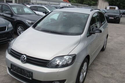 VW Golf 33.600 km 9.990 &euro; Leverkusen 51371