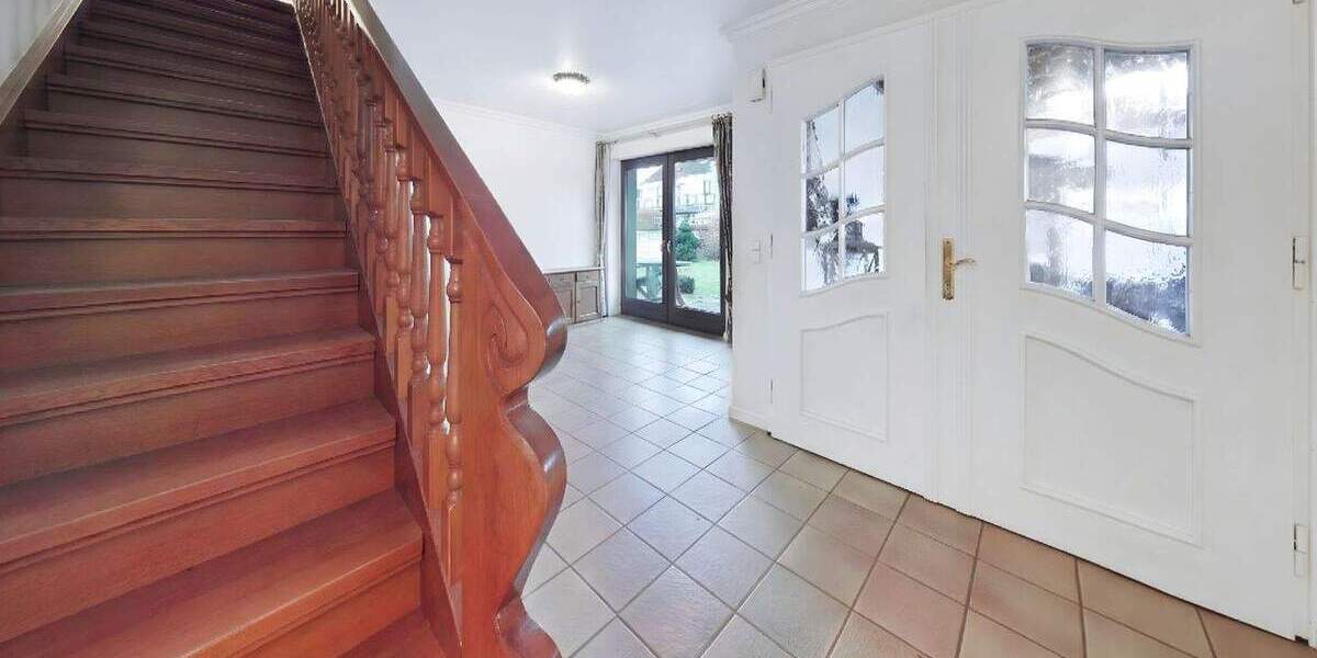 Großzügiges Einfamilienhaus mit Entwicklungspotenzial in ruhiger Lage von Niederkassel Rheidt 6 zimmer