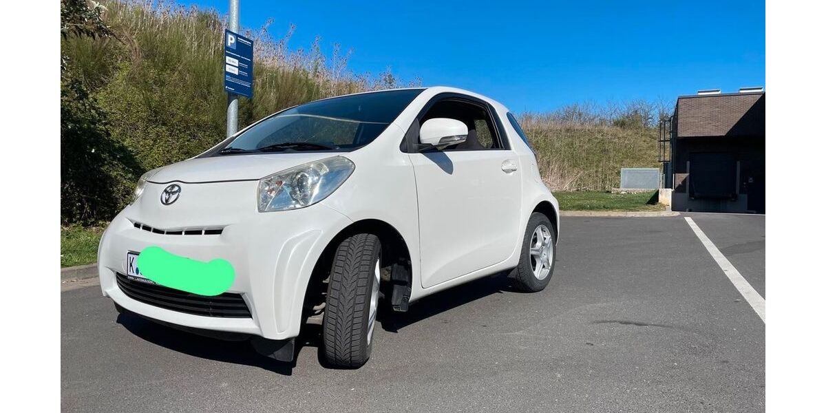 Toyota IQ 100.000 km 3.900 &euro; Köln 51065