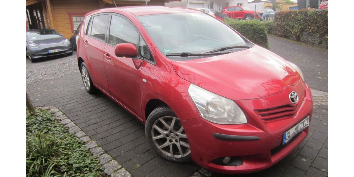 Toyota Corolla Verso 255.000 km 2.950 &euro; Bergisch Gladbach 51429
