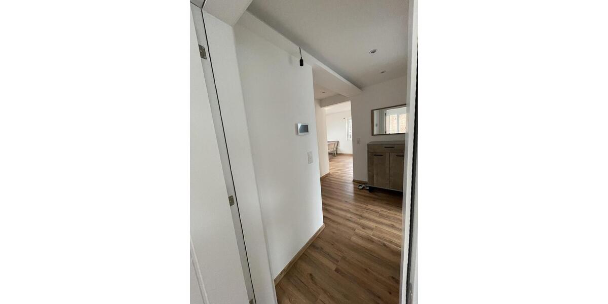 Erstbezug!! Wohnung mit 5 Zimmern im idyllischen Grün, möblierte Vermietung in einer Top-Lage 5 zimmer