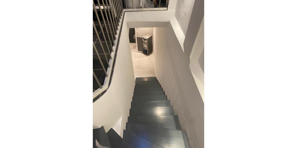 Büroräume im UG in denkmalgeschütztem Altbau – Ottostraße zimmer