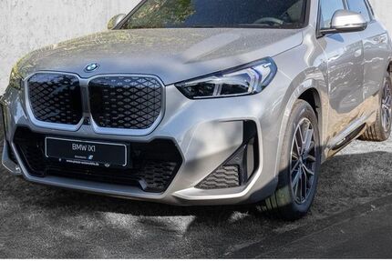 BMW iX1 1.001 km 47.149 € Leverkusen 51371