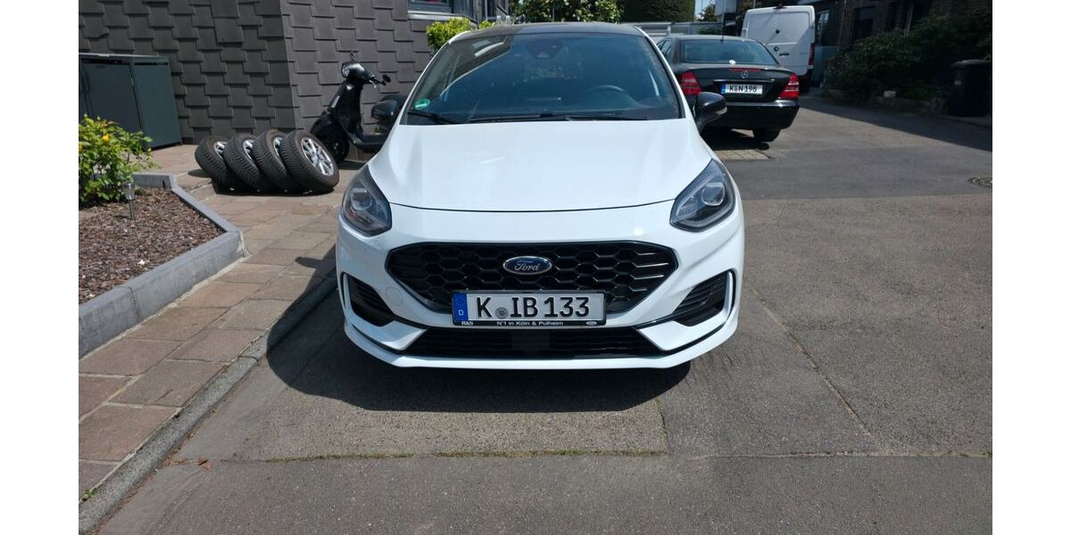 Ford Fiesta 32.000 km 18.479 &euro; Köln 50765