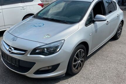 Opel Astra 184.000 km 3.700 € Monheim 40789