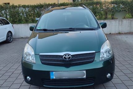 Toyota Corolla Verso 196.500 km 2.750 &euro; Solingen 42655