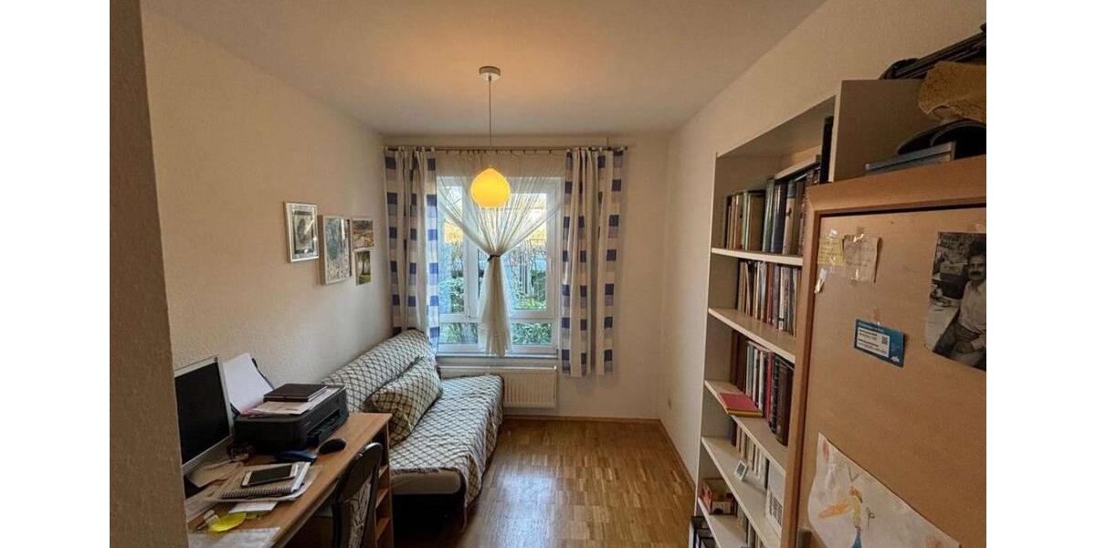 Rarität - EG Wohnung mit Garten und Tiefgaragenstellplatz 3 zimmer