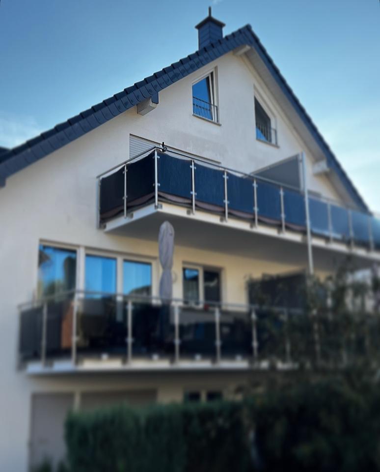 Moderne 2,5 Zimmer Wohnung mit ausgebautem Dachstudio in Glessen zimmer