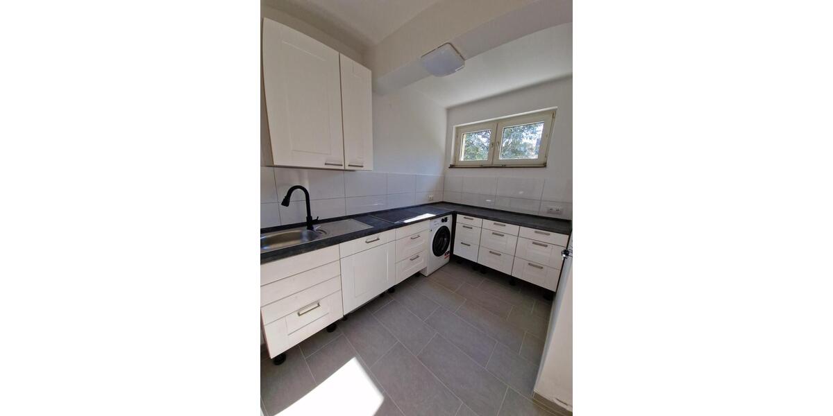 Helle 3-Zimmer Wohnung mit Balkon und Aufzug in Köln 3 zimmer