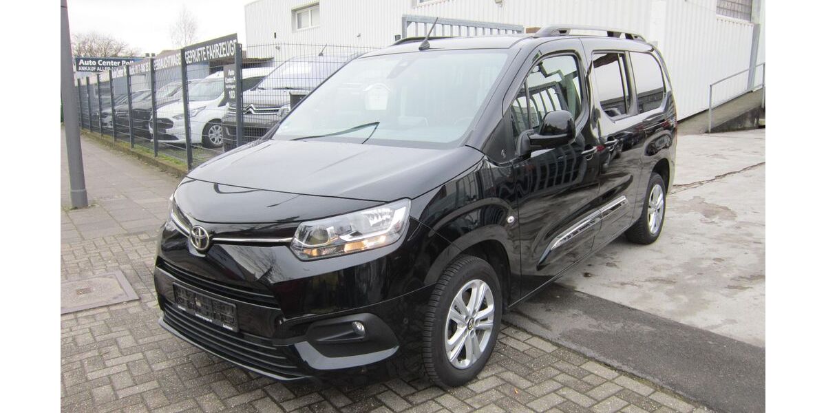 Toyota Proace City 169.500 km 17.990 &euro; Köln 51105