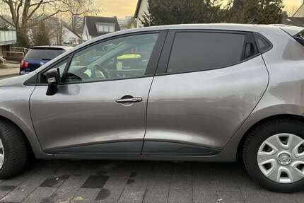 Renault Clio 123.237 km 7.690 &euro; Frechen 50226