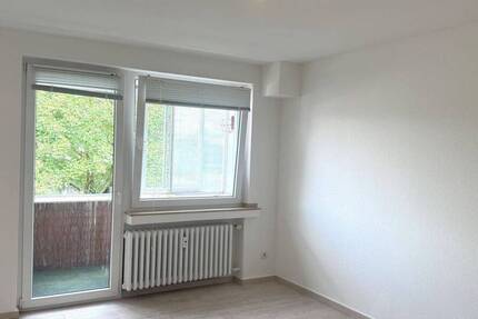 Helle 3-Zi-Wohnung mit 2 Balkonen in zentraler, grüner Lage von Köln Nippes. 3 zimmer