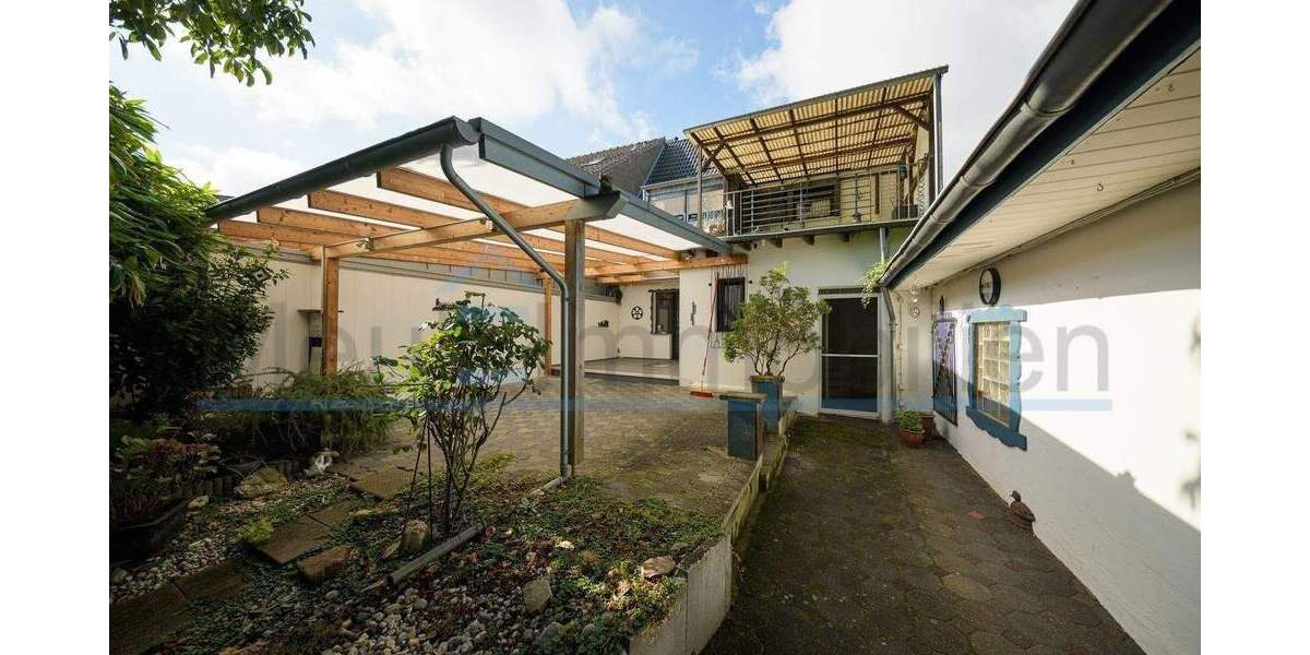 Bachem, attraktive Lage, Einfamilienhaus mit großem Garten, 4 Zimmer, EBK, Terrasse, Garage, Keller 4 zimmer