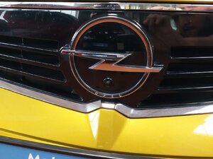 Opel Astra Ultimate Matrix LED 18´´´´ Spurhalteass. Luf 42.521 km 21.740 &euro; HAAN 42781