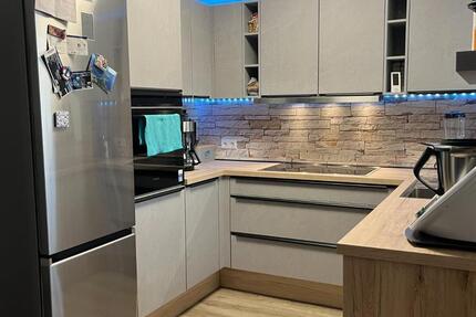 Hochwertige 3-Zimmer Dachgeschosswohnung in bester Lage von Lev. Lützenkirchen 3 zimmer