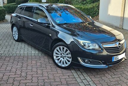 Opel Insignia 195.500 km 8.990 &euro; Solingen 42651