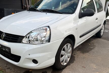 Renault Clio 122.771 km 1.990 &euro; Remscheid 42857