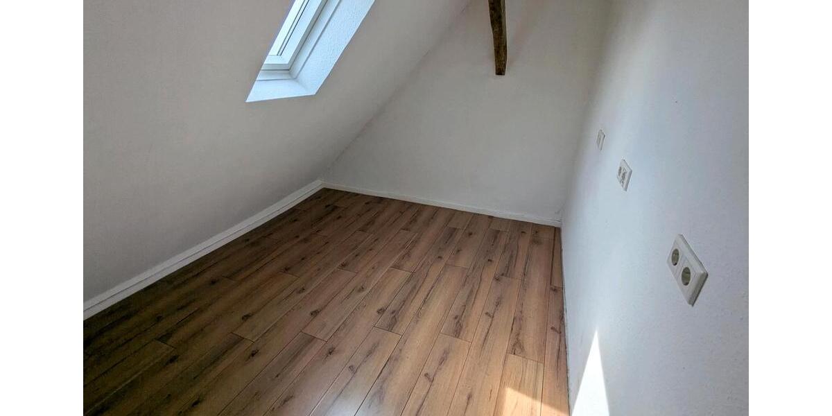 Einfamilienhaus Remscheid Reinshagen - 5 Zimmer, 133 m&sup2;, 280.000&euro; | Angebot:24781858