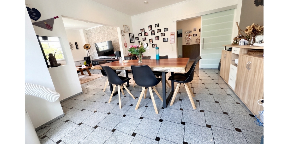 Altbaucharme auf ca. 102 m² – stilvolle 3-Zimmer-Wohnung in Solingen-Wald - Etagenwohnung Solingen Wald | Angebot:27055297